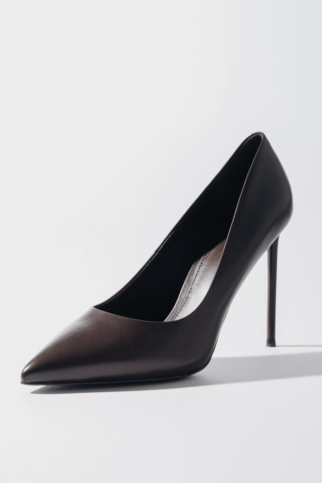 Women's Dark Brown High Heels Pumps made of Genuine Leather Estro ER00120503