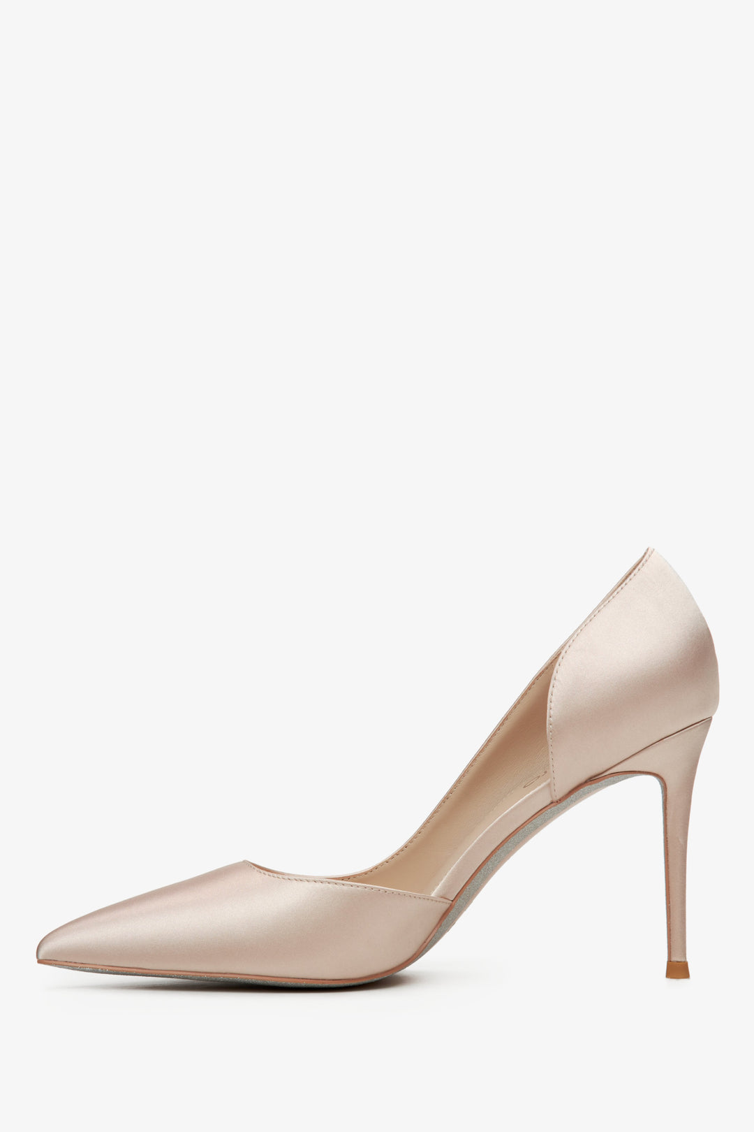 Women's powder pink Estro high heels with a satin finish - shoe profile.