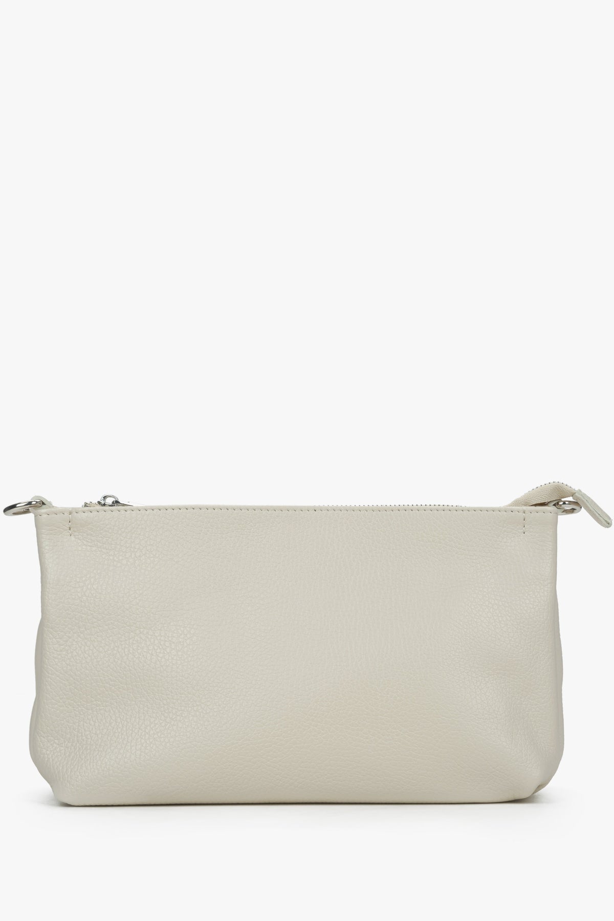 Women's cream beige Estro crossbody bag made from genuine leather with a zipper.