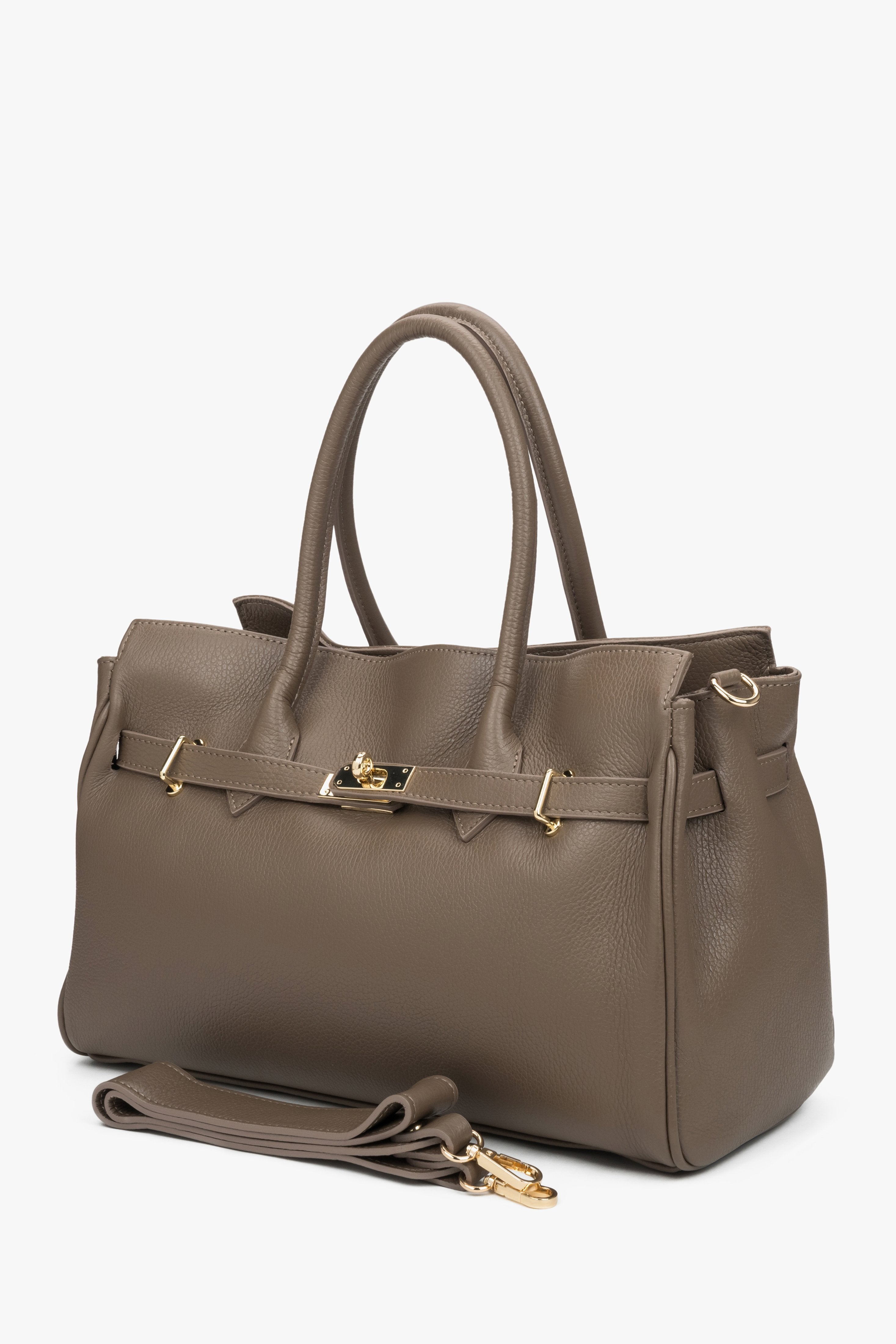 Spacious brown natural leather bag Estro.