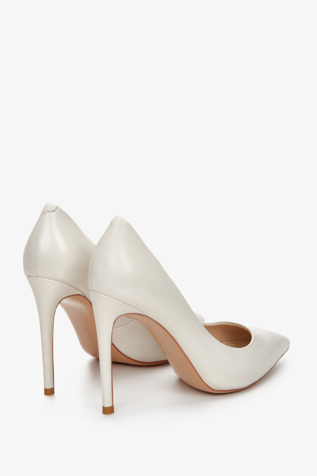 Women's white high-heeled stilettos by Estro, made of genuine leather.