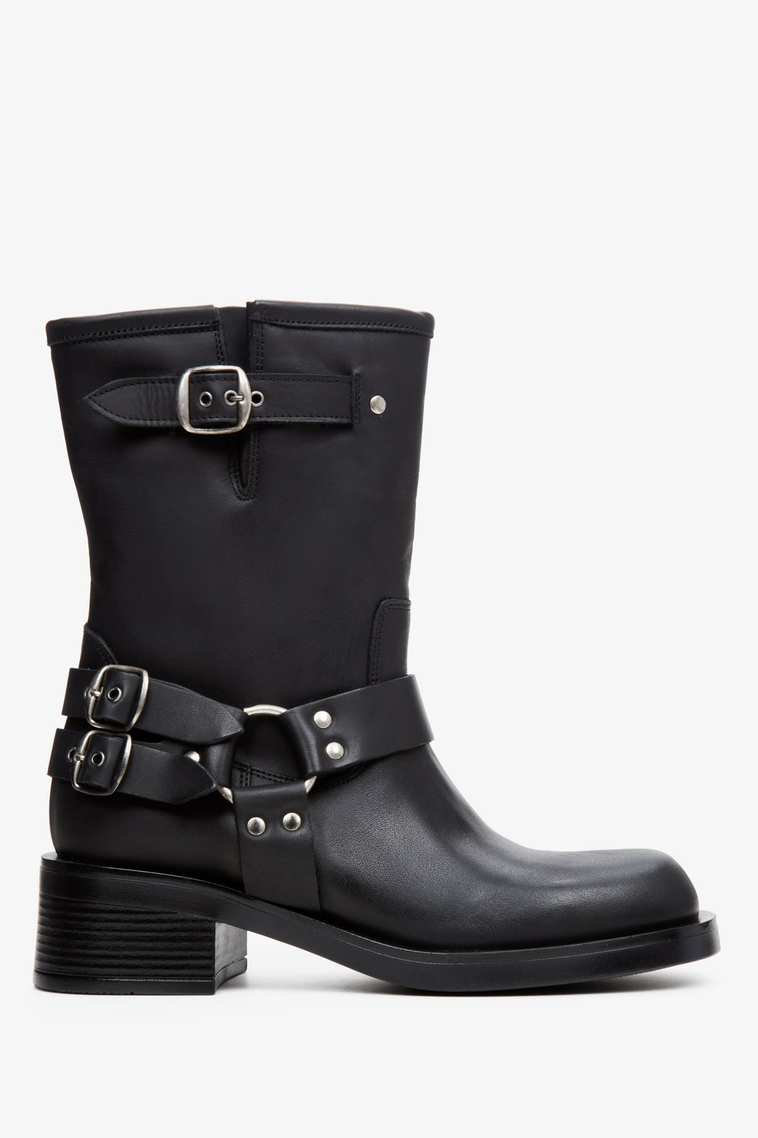 Women's Black Boots made of Italian Genuine Leather with Jet Embellishments Estro ER00113601.