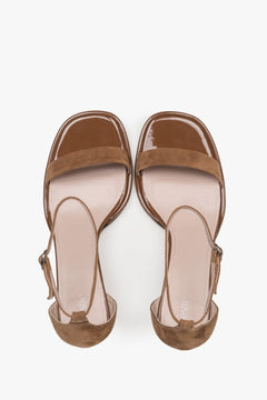 Classic brown Estro women's sandals made of genuine leather – perfect for summer evenings, with an elegant heel that adds sophistication.