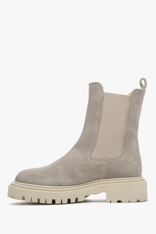 Women's grey chunky sole chelsea boot - shoe profile.