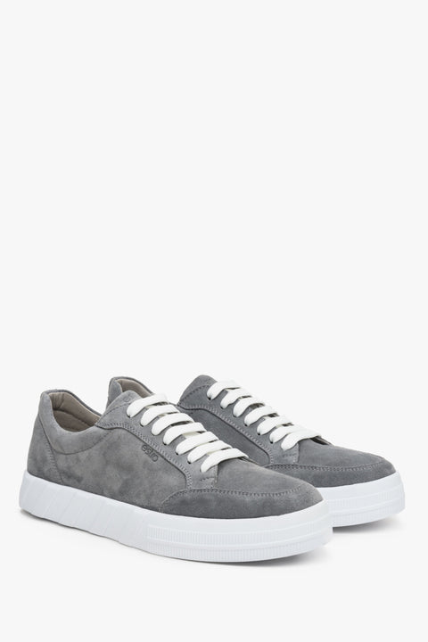 Velour men's grey sneakers by Estro with laces for spring - presentation of the toe and side seam.