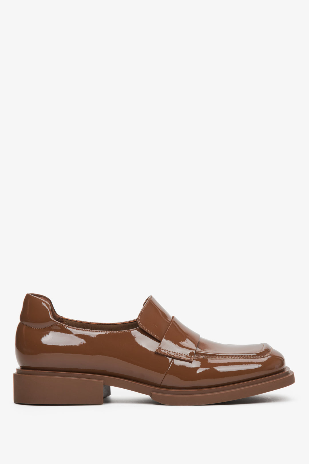 Women's Brown Moccasins made of Patent Genuine Leather Estro ER00113573.