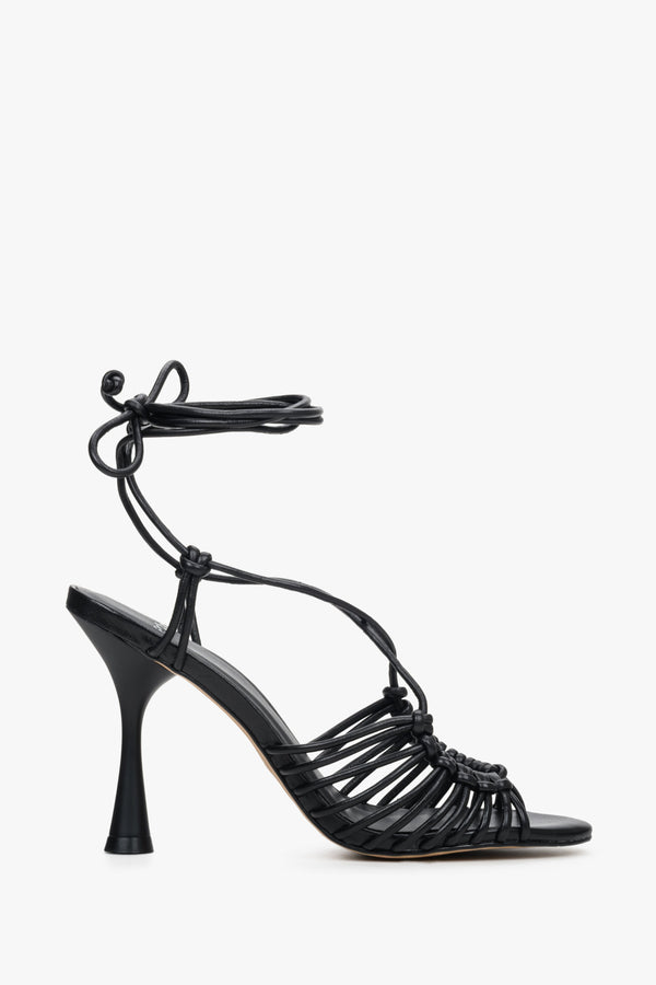 Women's Black Lace-up Leather Sandals Estro ER00112419.