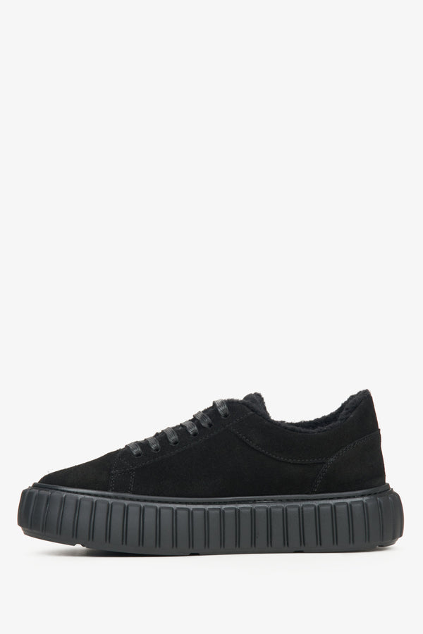 Women's black low-top sneakers or winter - shoe sideline.