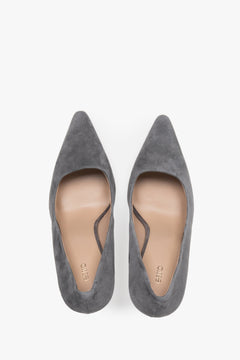 Estro – women's pumps on a high heel made of genuine velour.