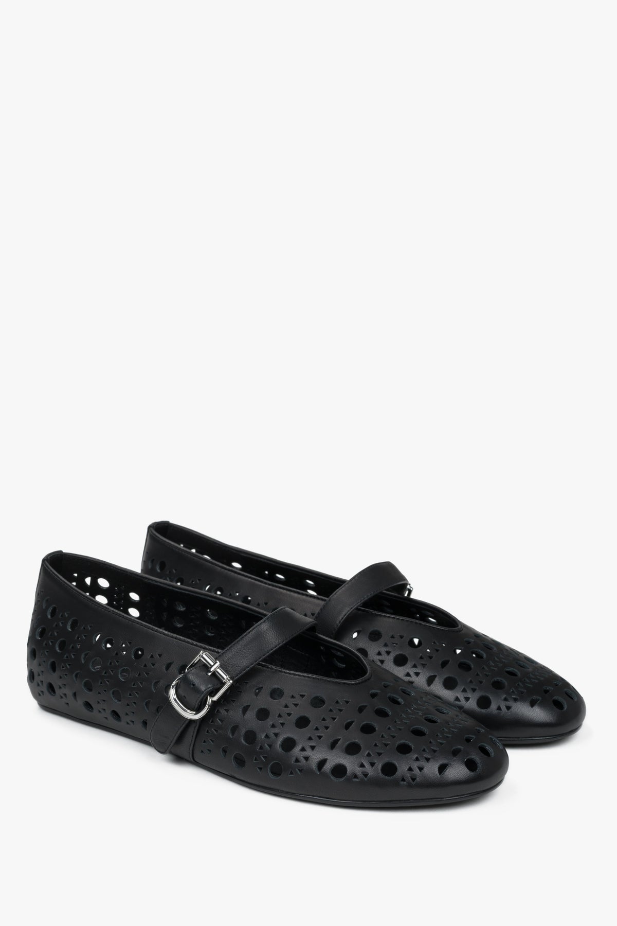 Black perforated Estro women's ballet flats, made of genuine leather, perfect for warm summer days.