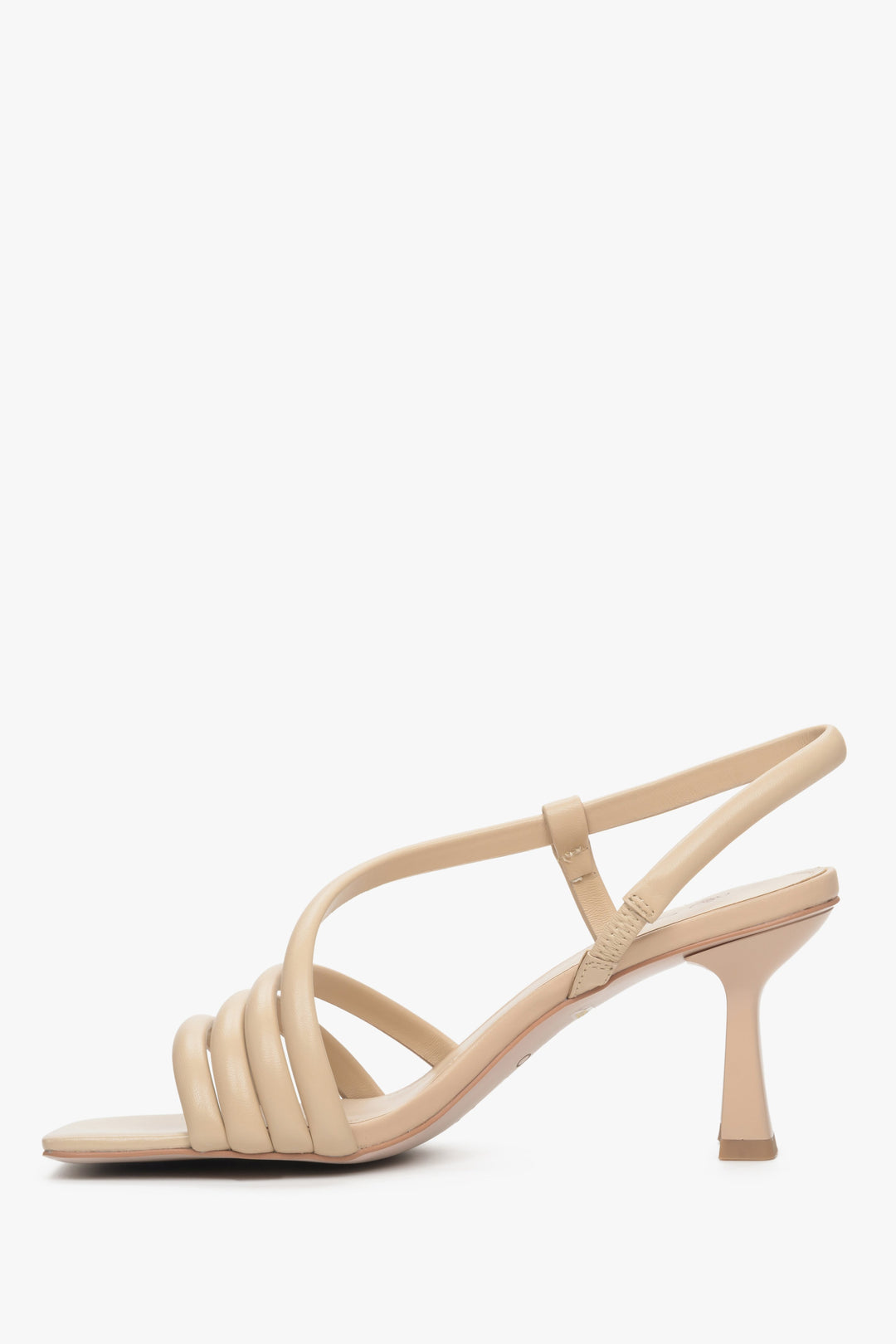 Natural leather Estro strappy sandals in beige.