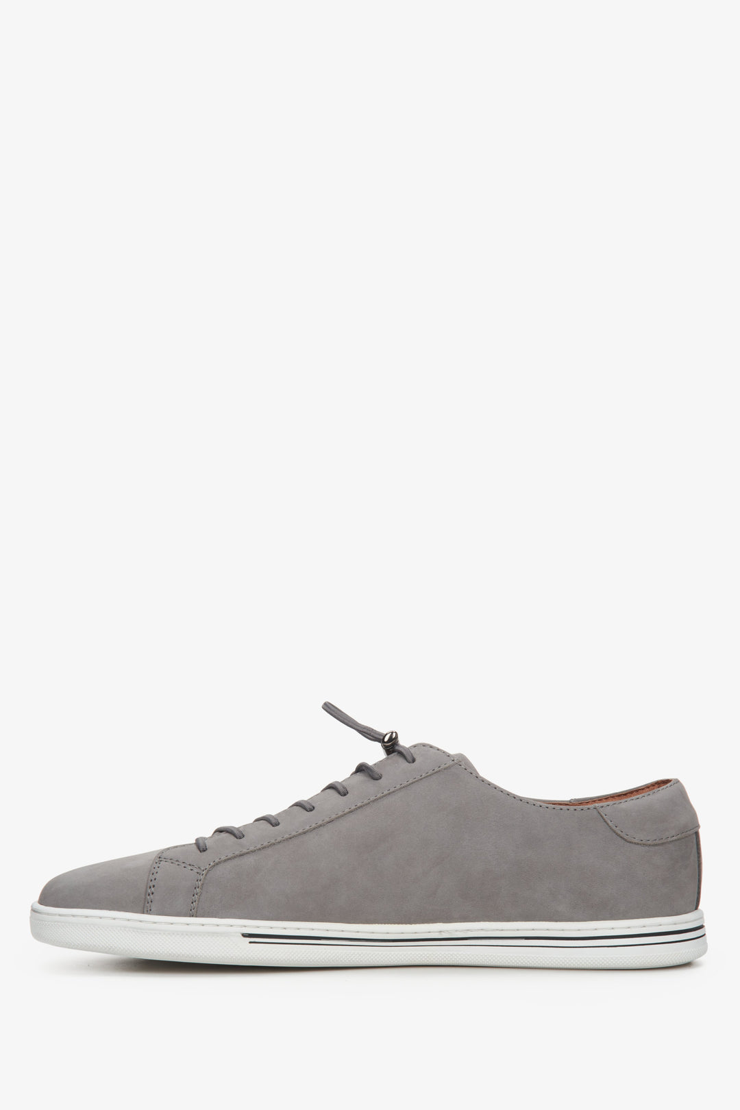 Grey men's nubuck sneakers with an elastic turnbuckle - shoe profile.