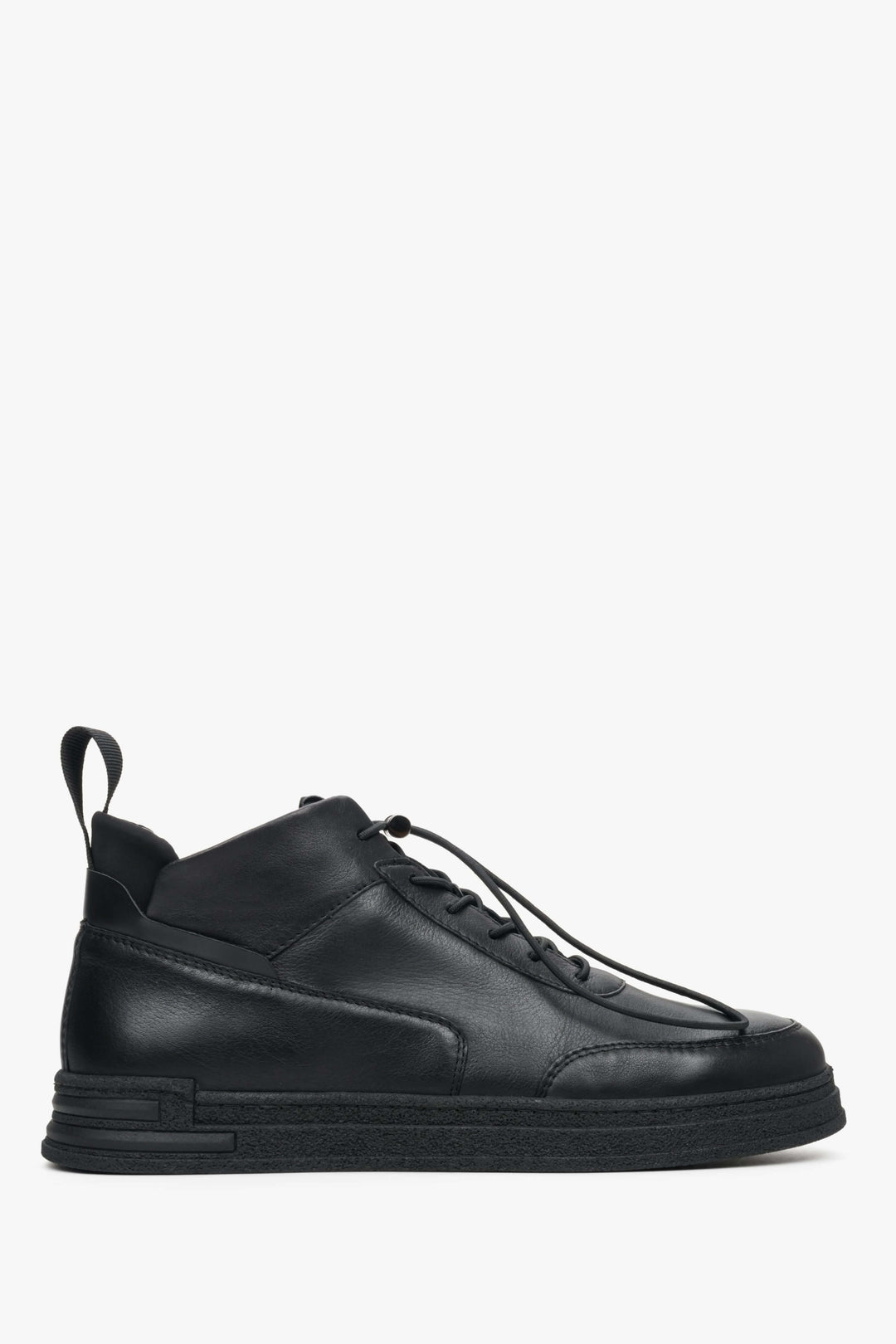 Men's sneakers in black color from genuine leather Estro - shoe profile.