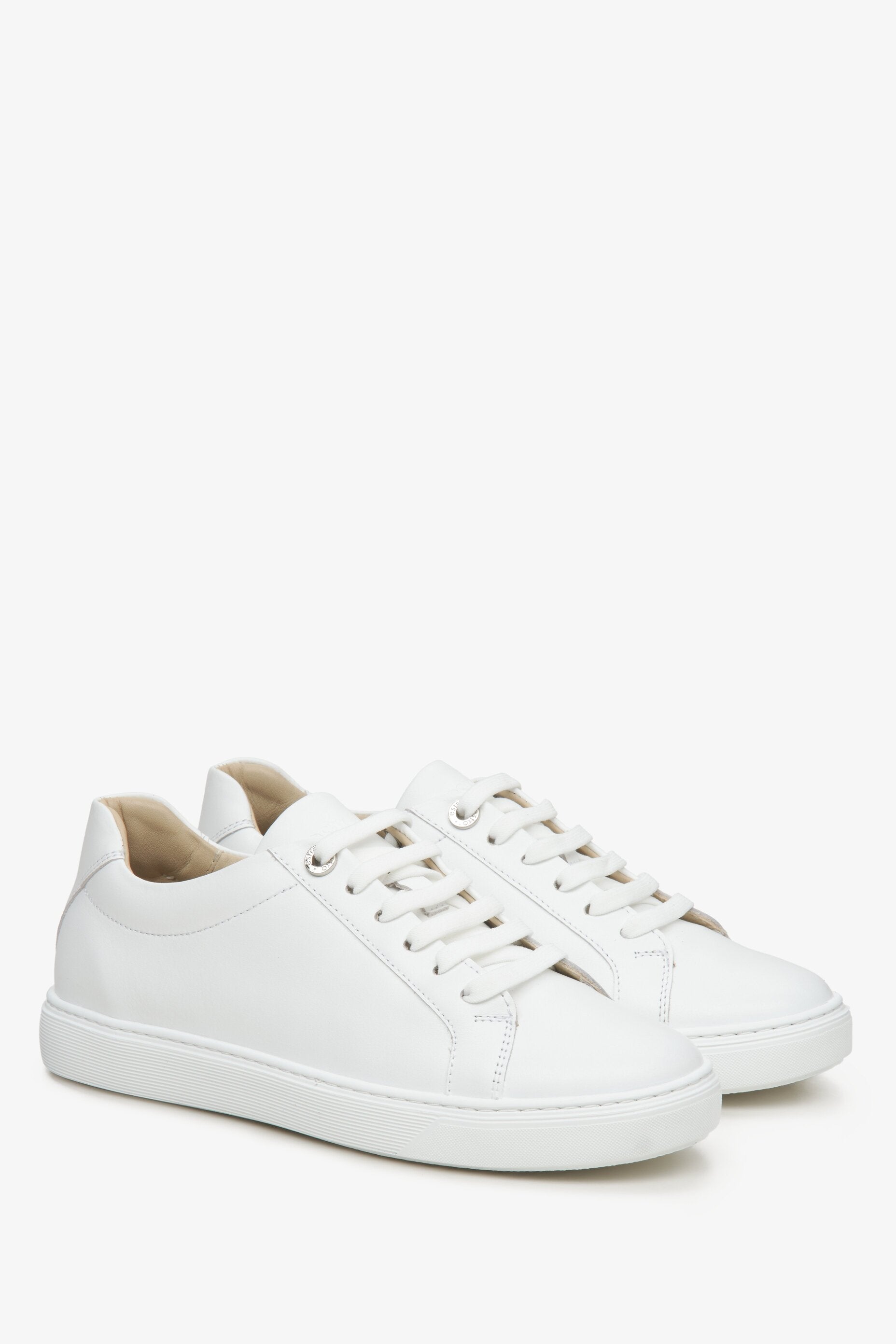 Women's White Low-Top Sneakers made of Genuine Leather Estro.