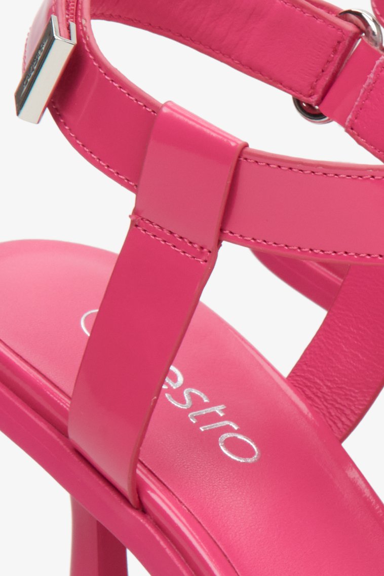 Women's pink T-bar strappy sandals - slose-up on buckle and straps.