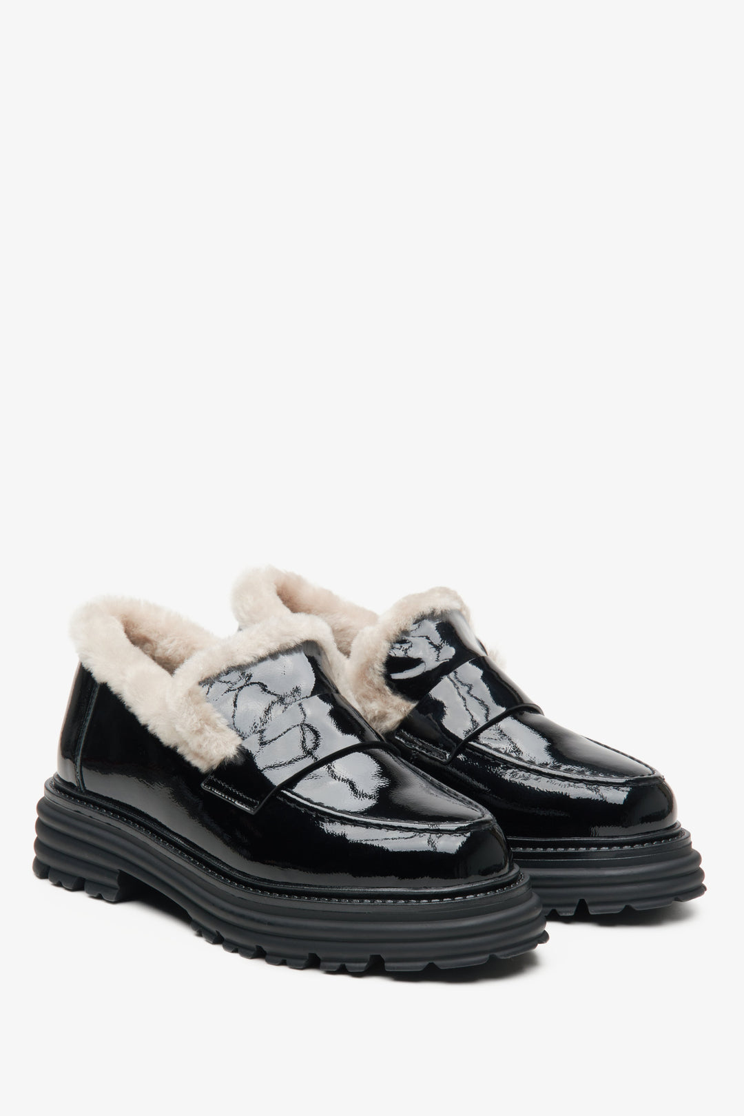 Winter women's moccasins in black with fur lining by Estro.