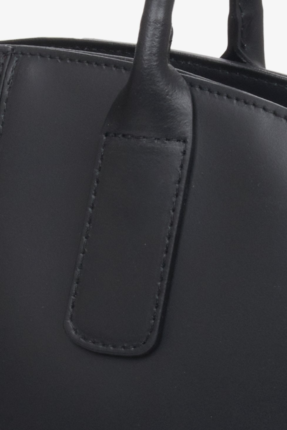 Women's Black Shopper Bag made of Genuine Italian Leather - details.