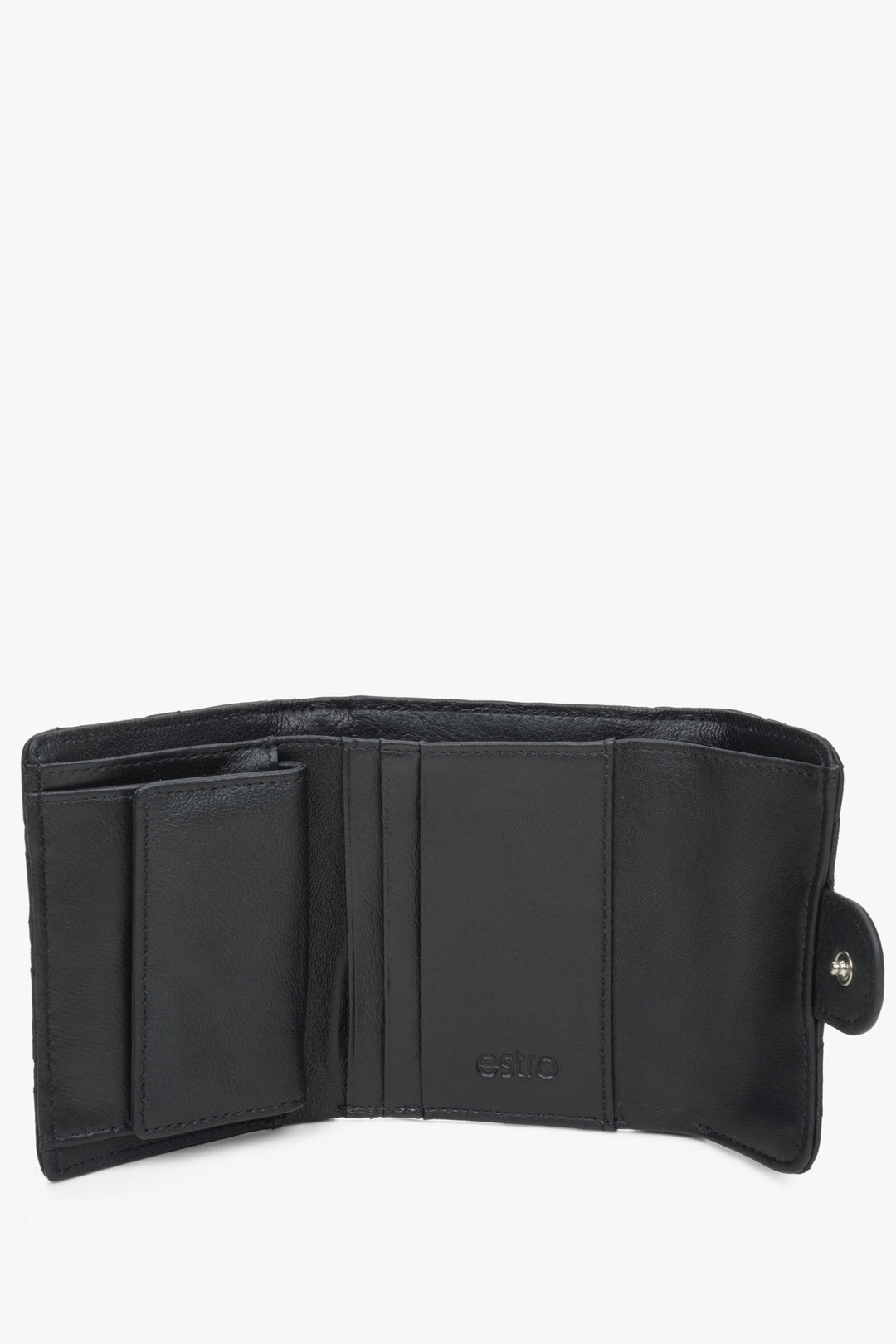 A black handy women's wallet with Estro embossing - interior.