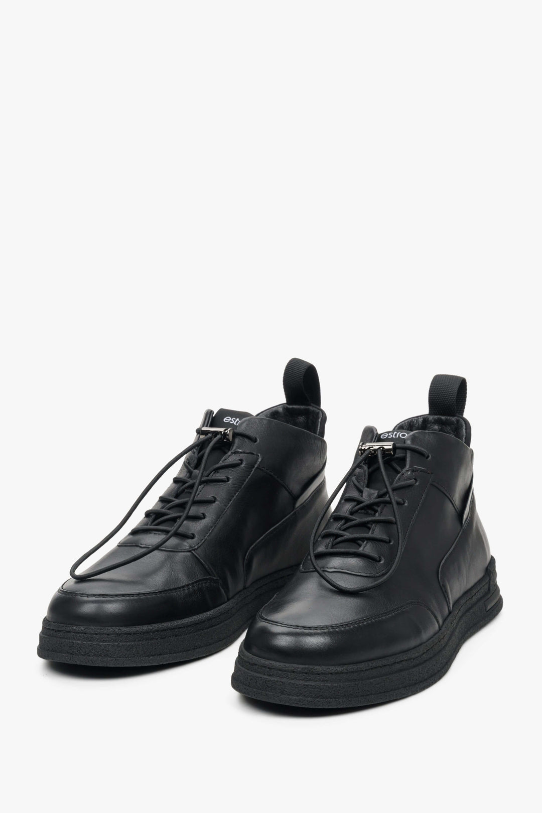 Men's high-top black leather sneakers for fall - presentation of a shoe toe and sideline.