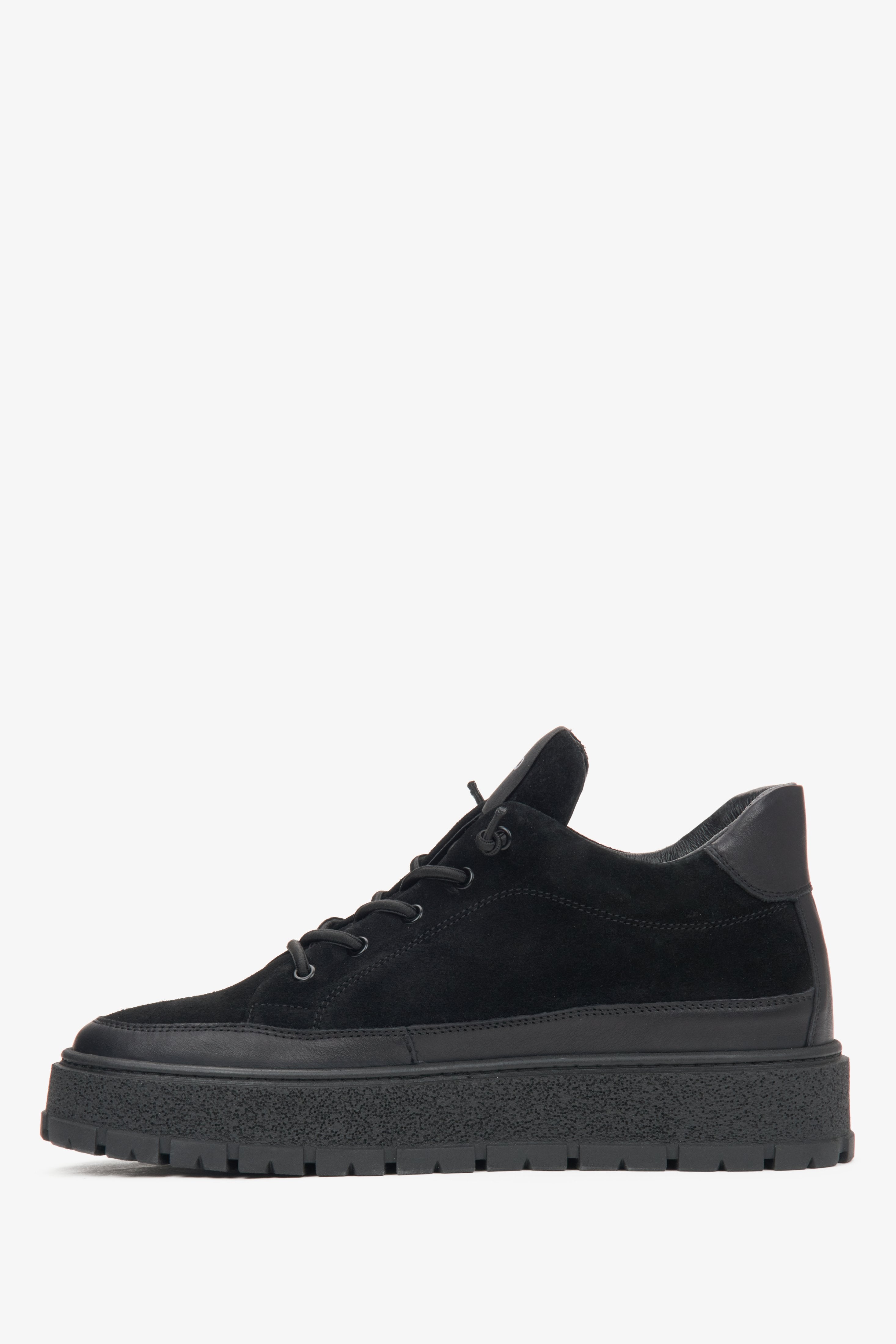 Black high-top men's sneakers made of Italian genuine leather and velour - side profile of the shoe.