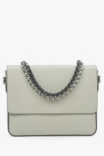 Women's Light Beige Chain Strap Shoulder Bag made of Premium Italian Leather Estro ER00115034.