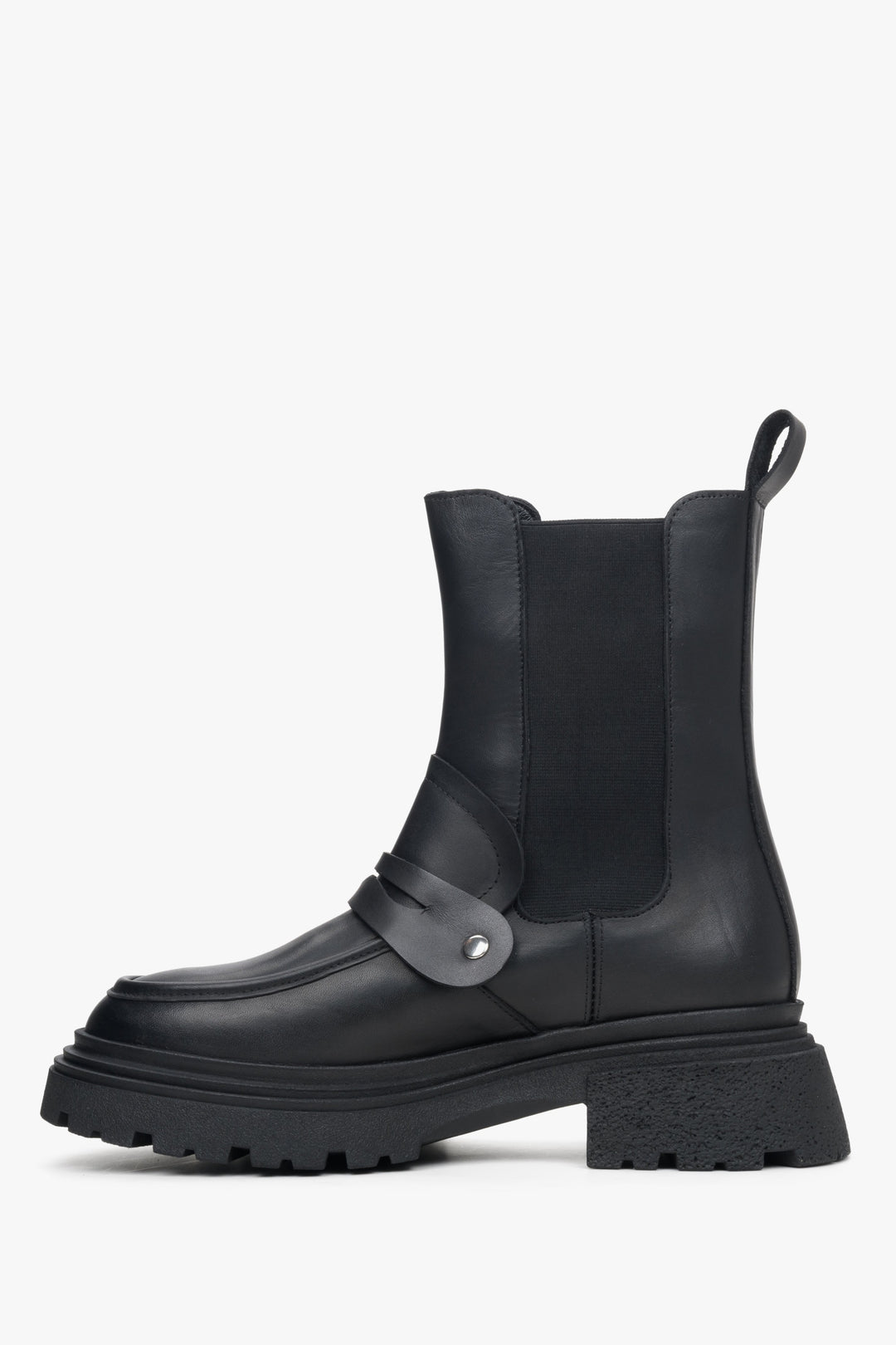 Women's black leather Chelsea boots by Estro - shoe profile.