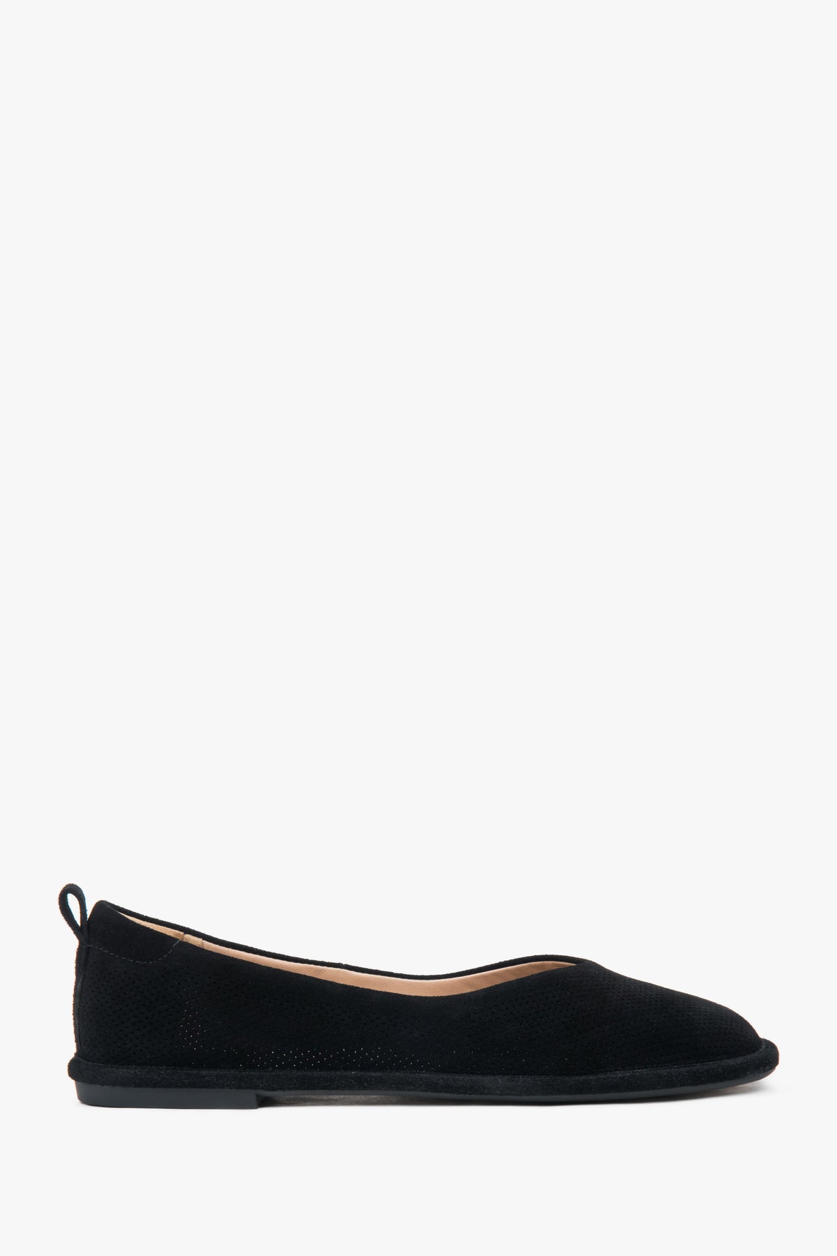Women's Black Ballet Flats made of Soft Perforated Genuine Velour Estro ER00116922.