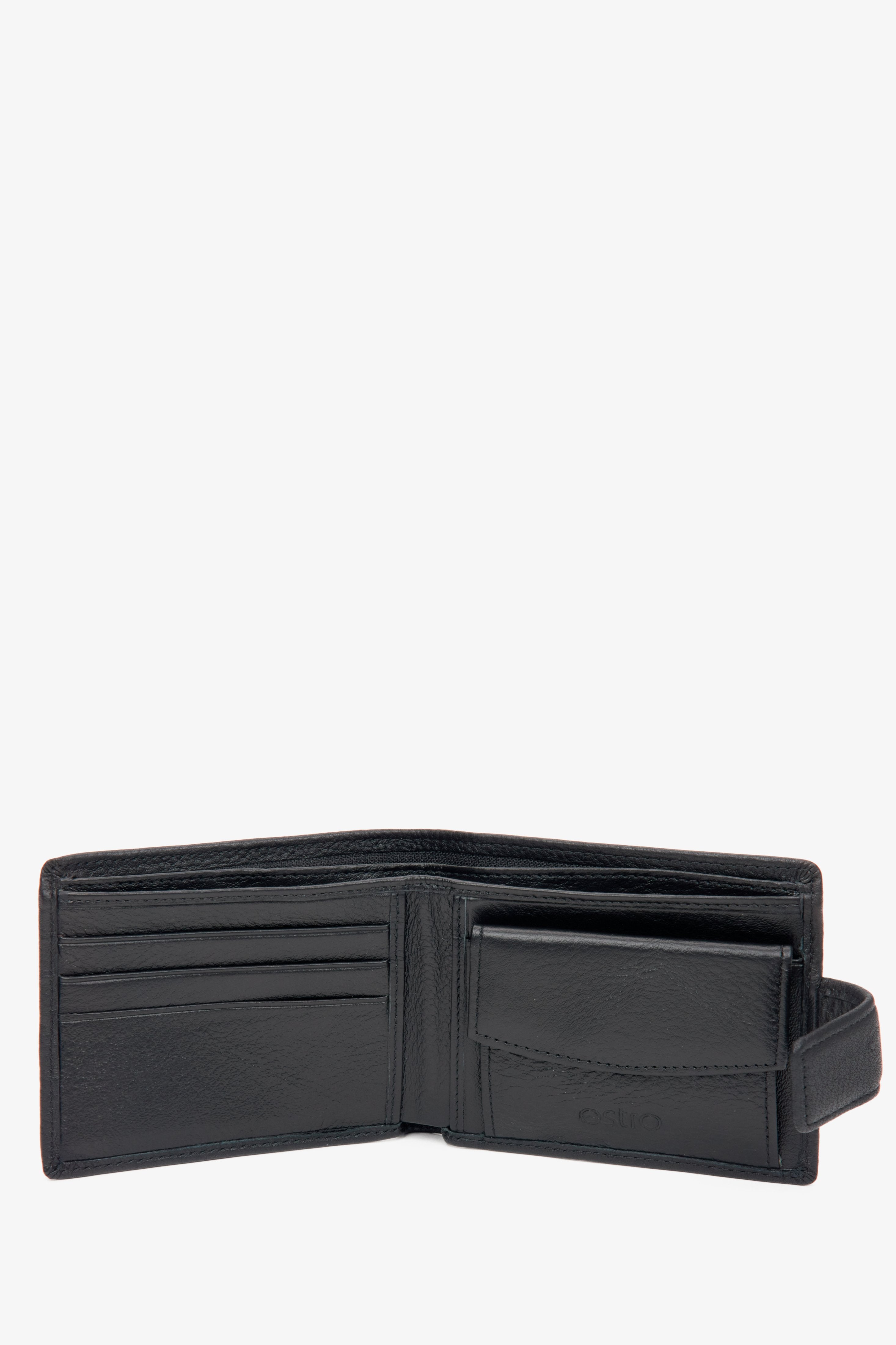 Estro men's black leather wallet - interior of the model.