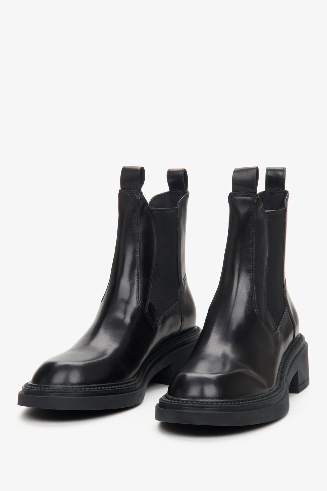 Comfy women's black leather Chelsea boots.
