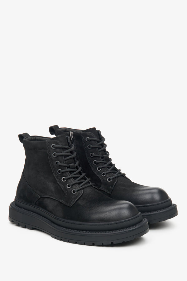 Men's black boots by Estro in nubuck.