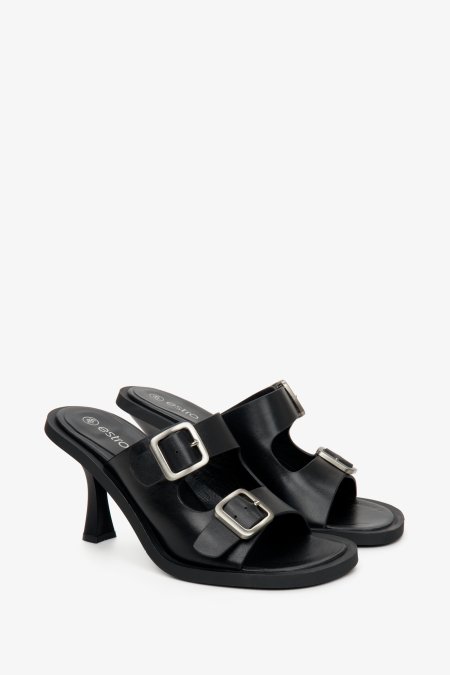 Leather, women's black mules with a buckle from Estro - presentation of the tip and side of the footwear.