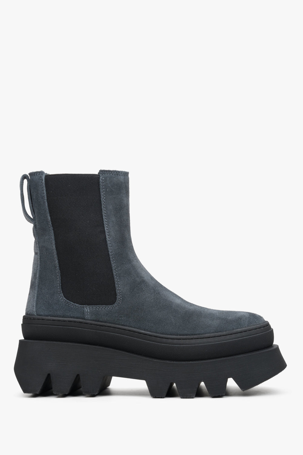 Women's Grey Chelsea Boots made of Genuine Suede on a Platform Estro ER00113686.