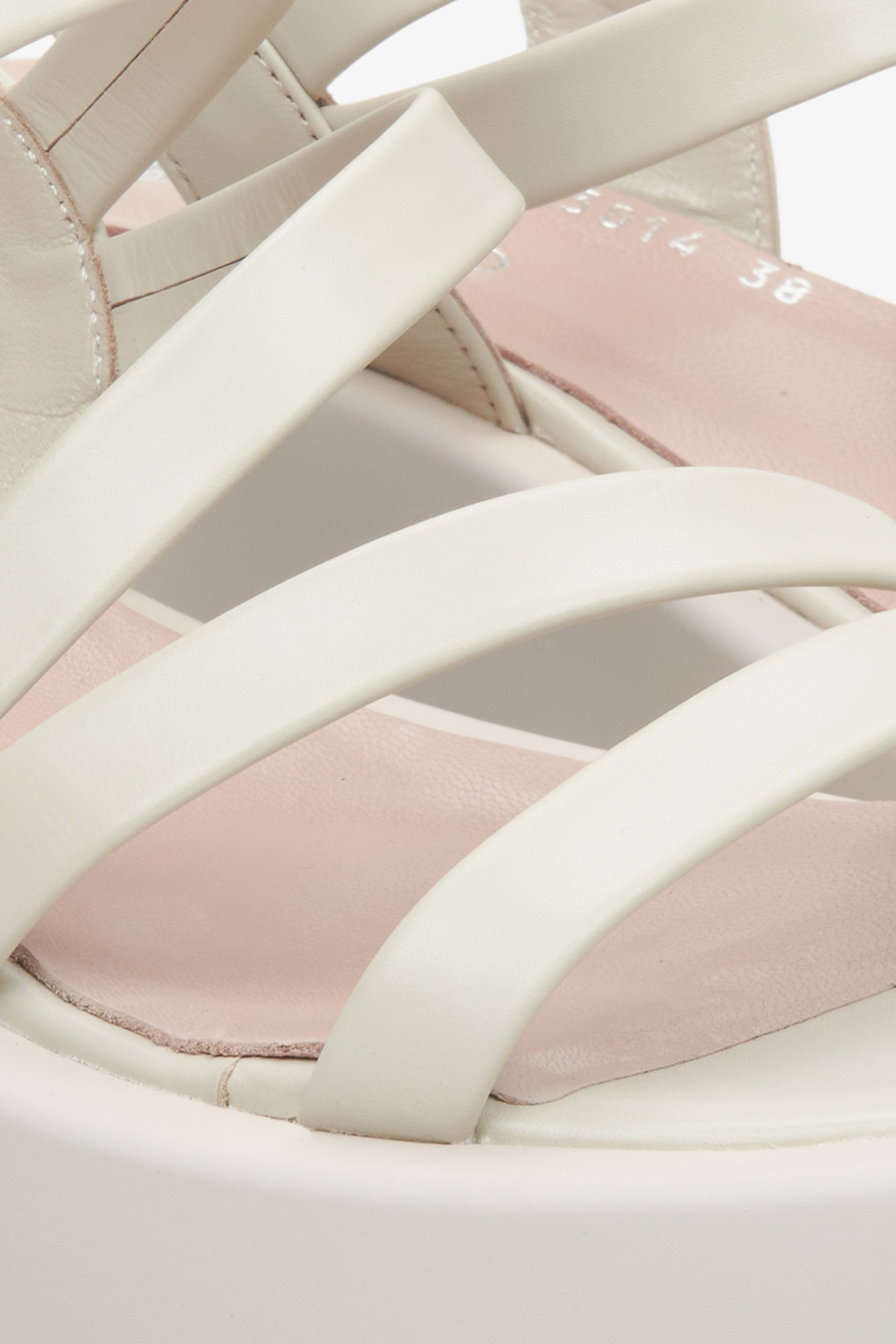 Women's leather light beige sandals by Estro - close-up on the detail.