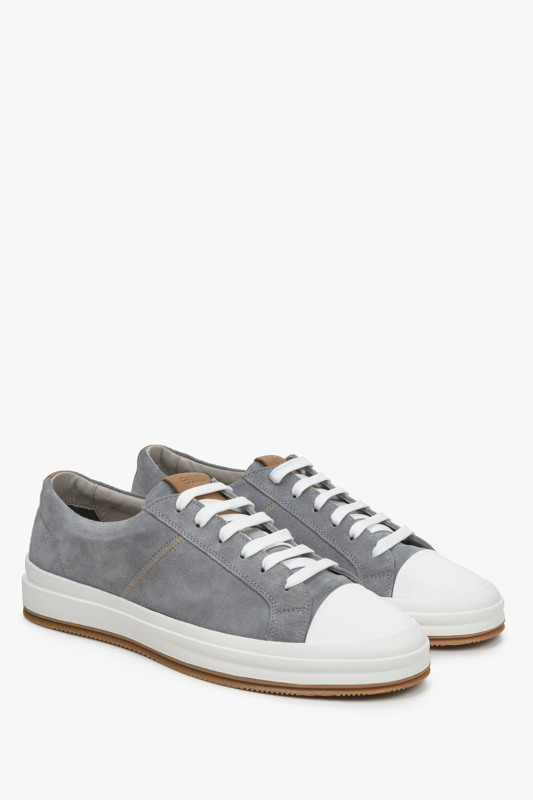 Men's grey velour sneakers by Estro.
