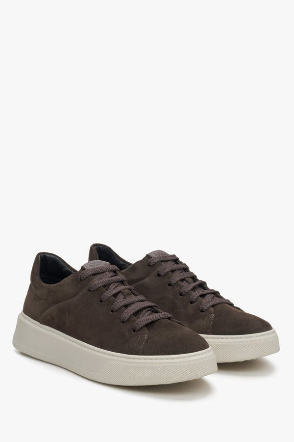 Women's dark brown velour sneakers Estro.