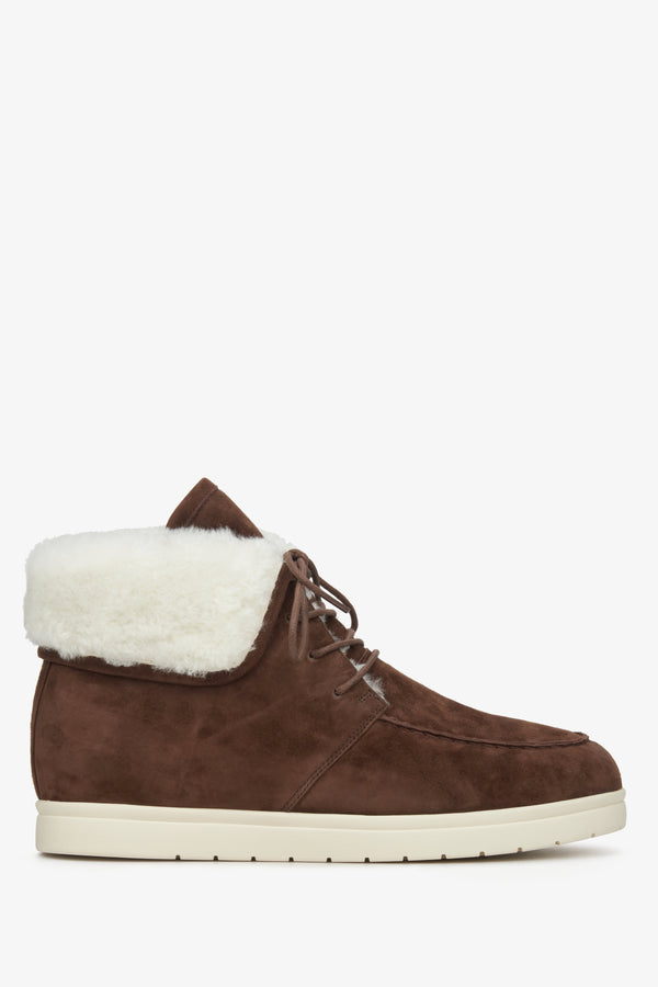 Winter women's boots in brown with fur lining - shoe profile.