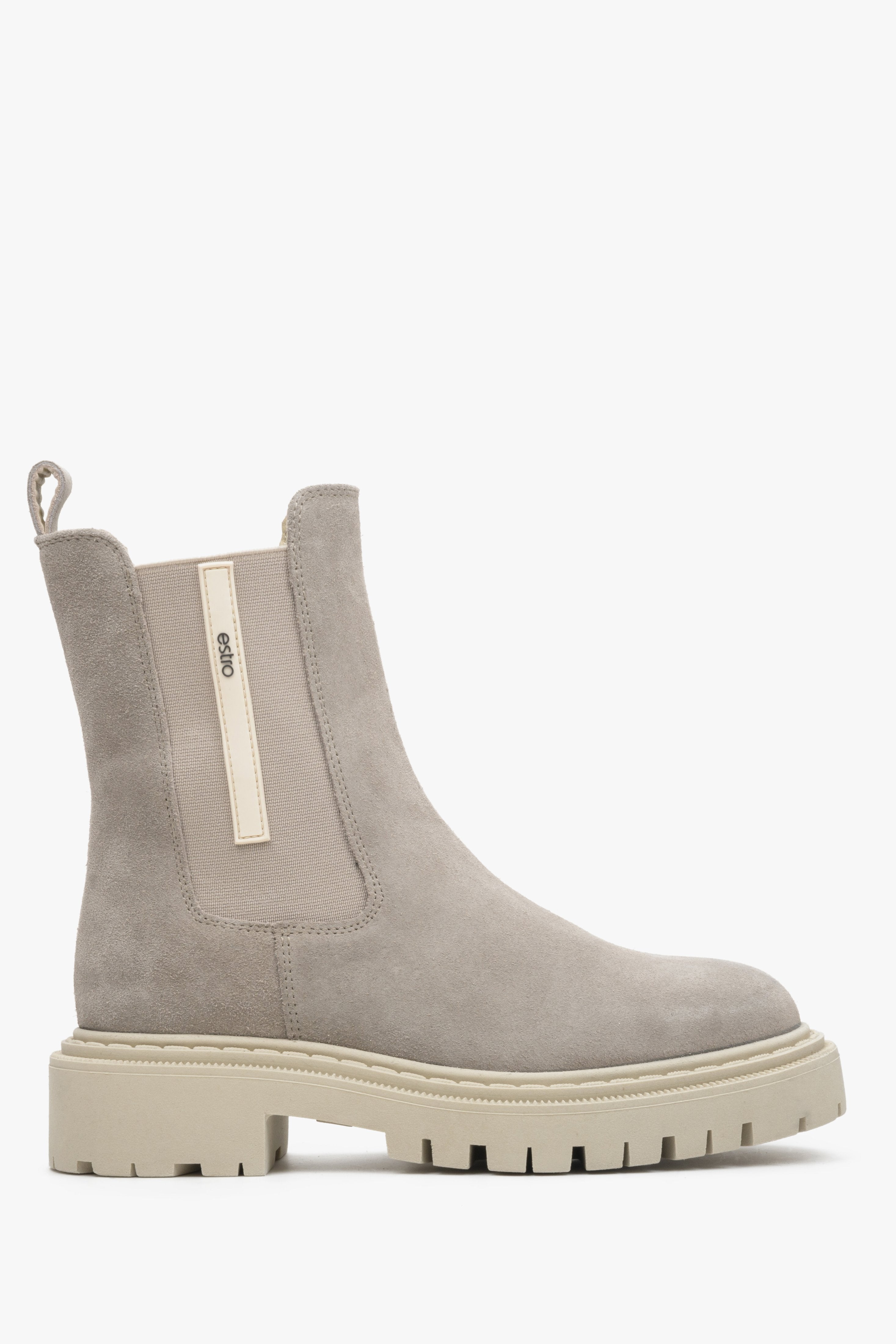 Women's Grey Chelsea Natural Suede Boots Estro ER00113501.