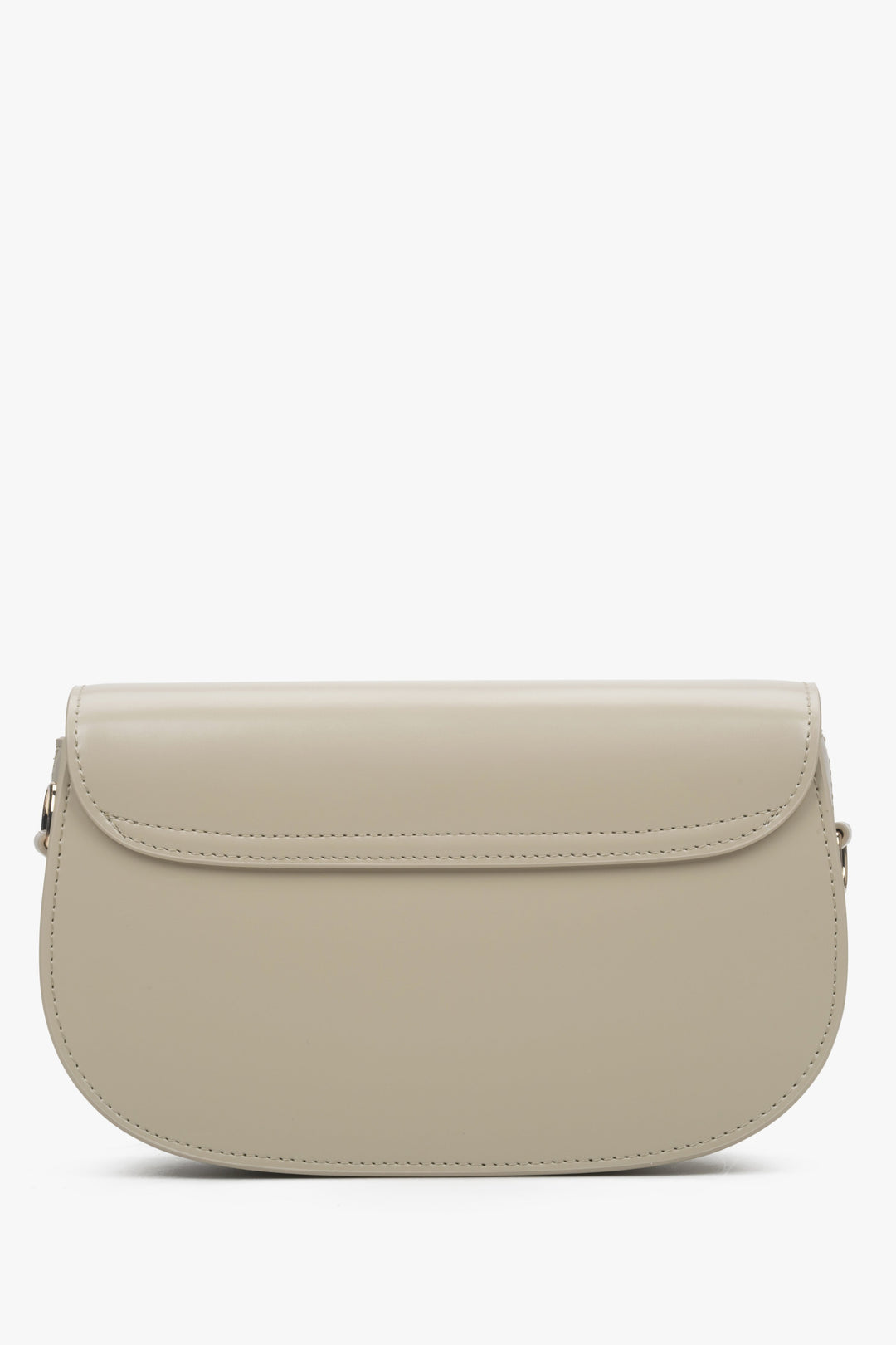 Estro women's leather bag with adjustable strap, grey and beige colour - back side.