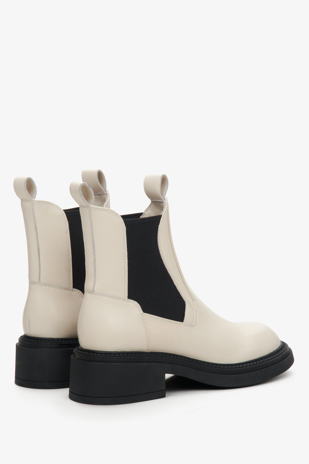 Women's beige and black leather Chelsea boots - a close-up on shoes' heel counter