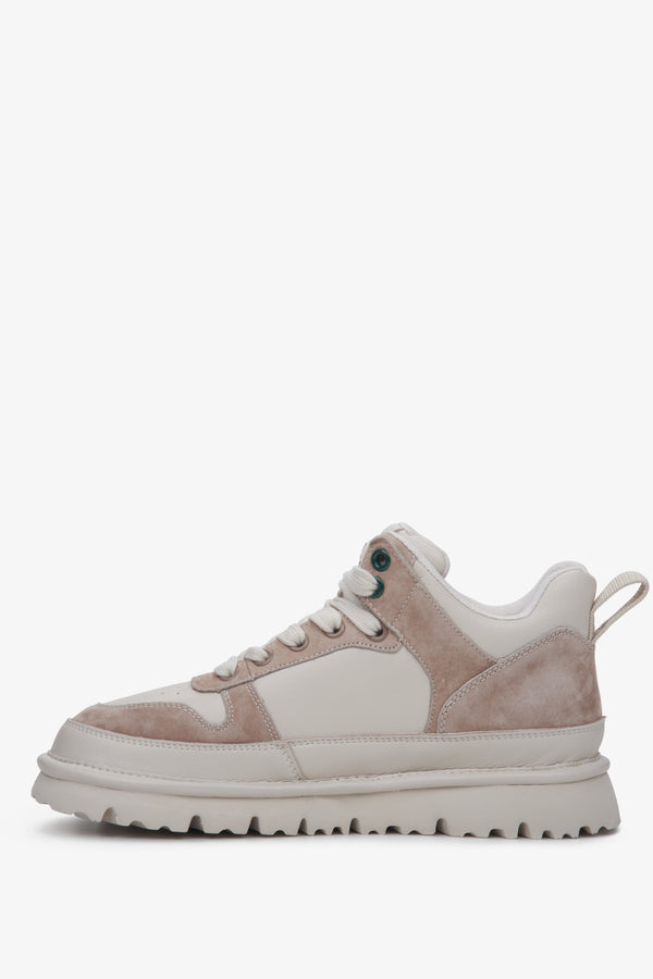 Elevated women's beige sneakers in beige colour made of leather and velour by Estro.