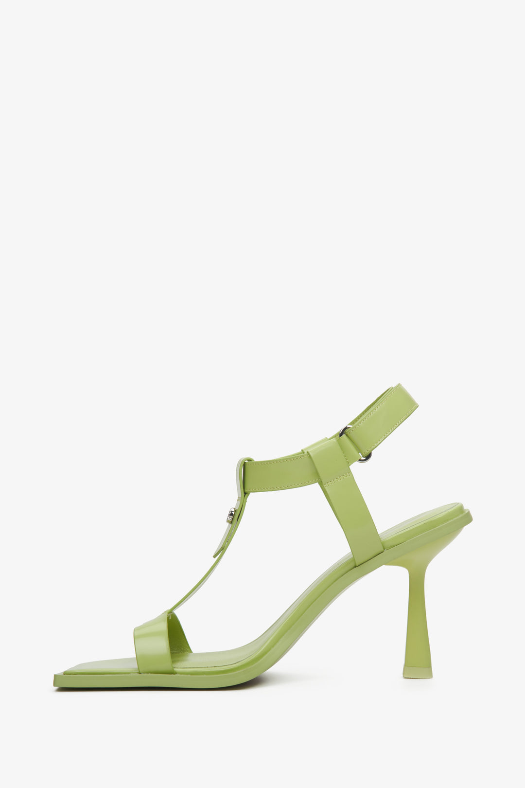 Light green women's heeled T-Bar strappy sandals Estro - shoe profile.