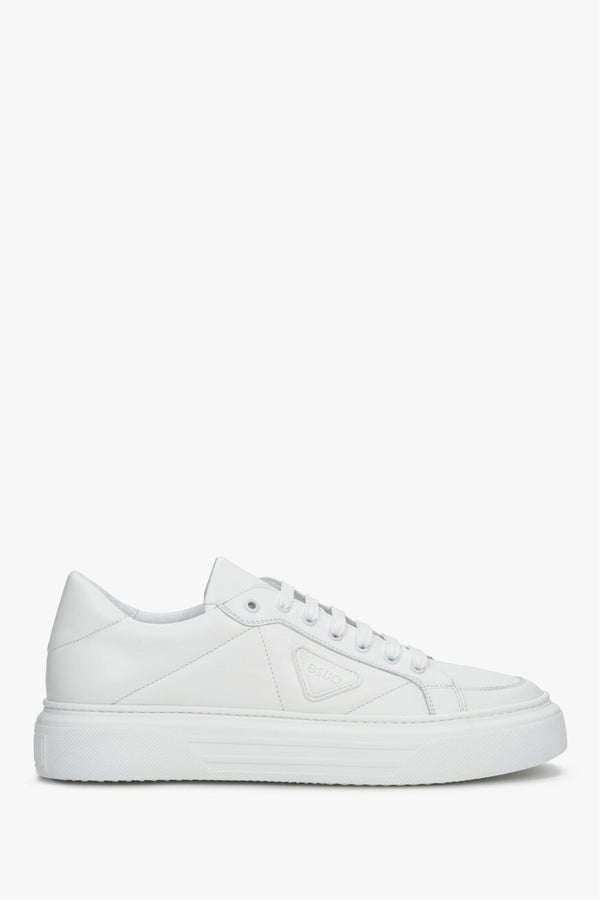 White leather men's sneakers by Estro - shoe profile.