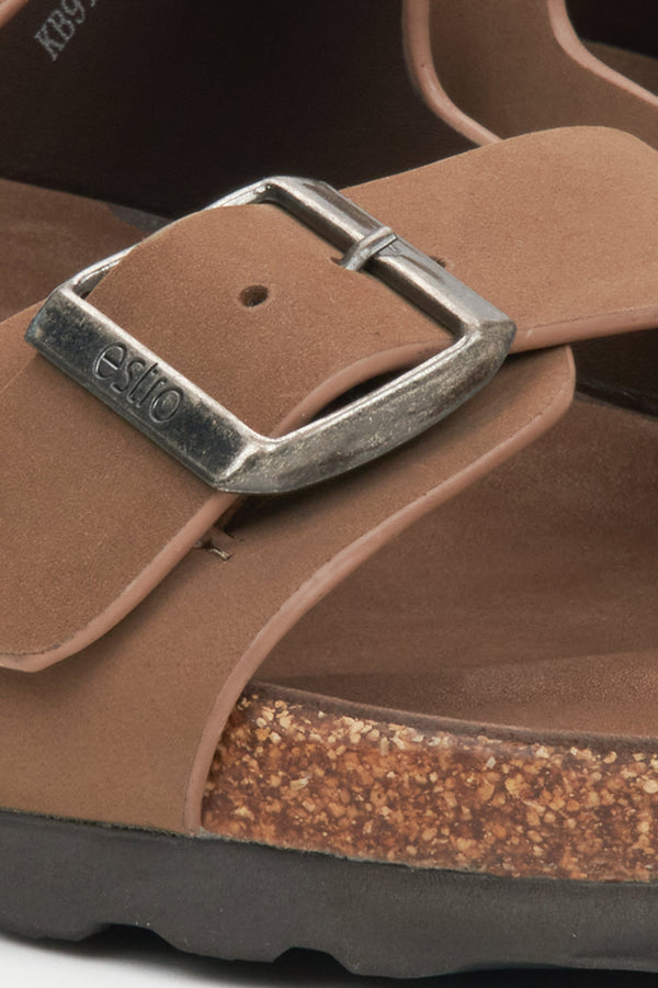 Estro men's brown nubuck sandals - close-up detail.