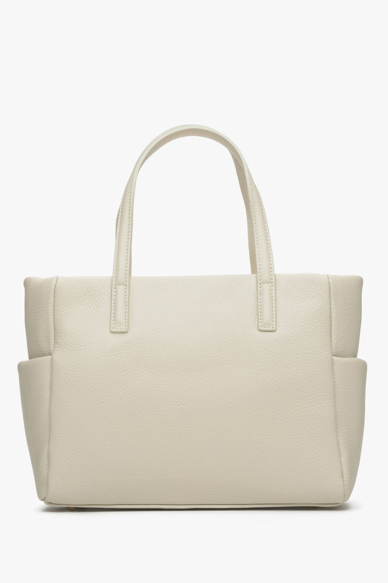 Women's Light Beige Shopper Bag made of Premium Italian Genuine Leather Estro ER00115082.