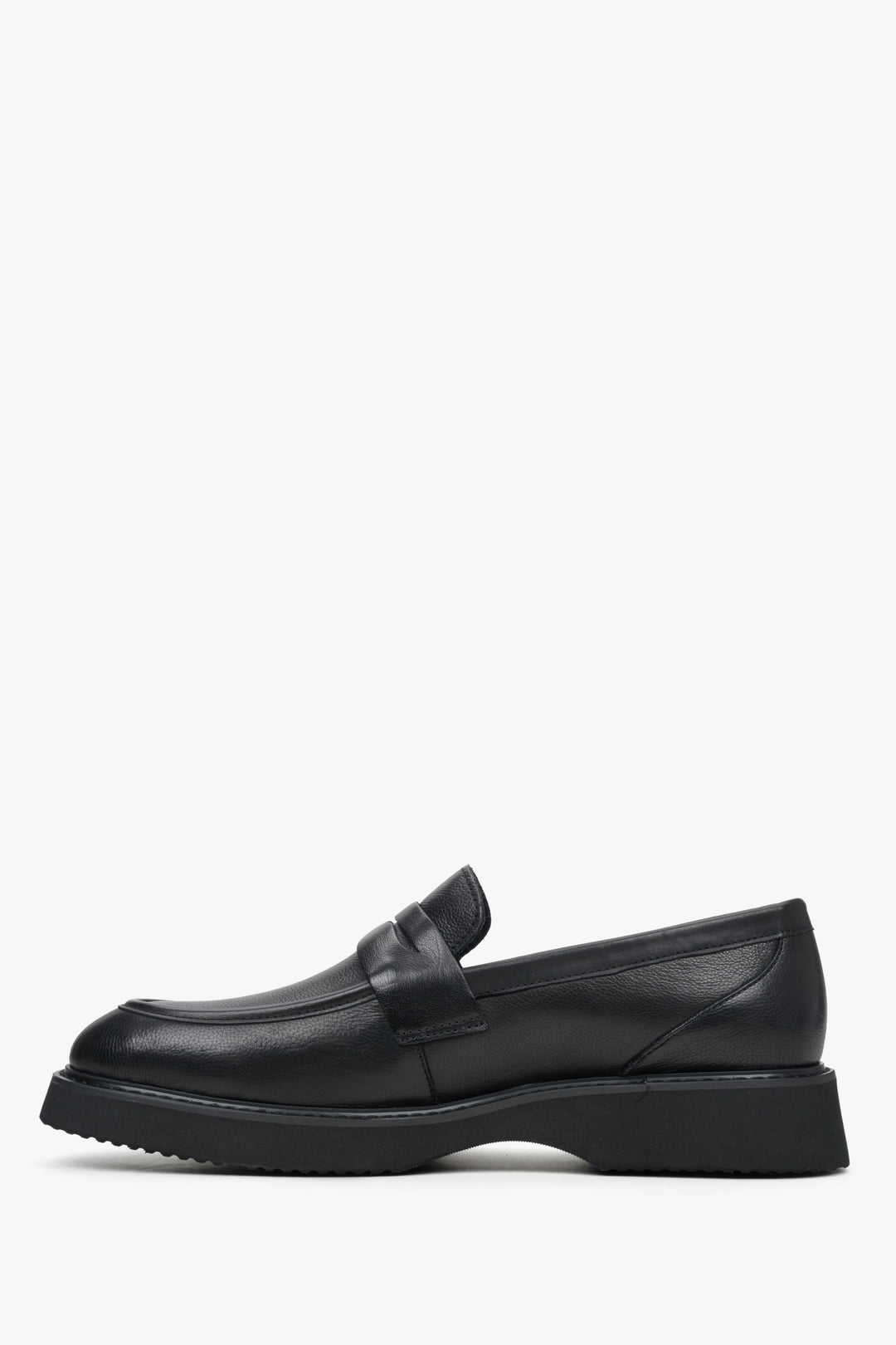 Men's black Estro loafers - shoe profile.