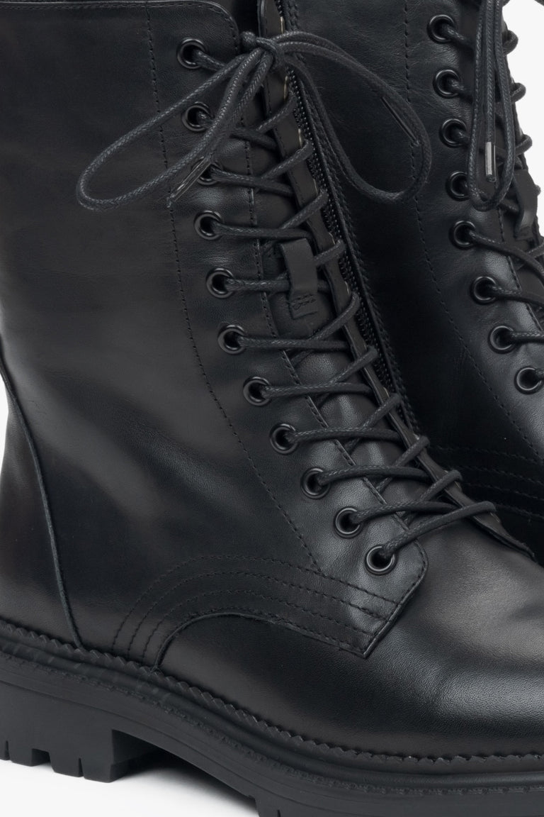 Black leather women's ankle boots Estro - close-up of details.