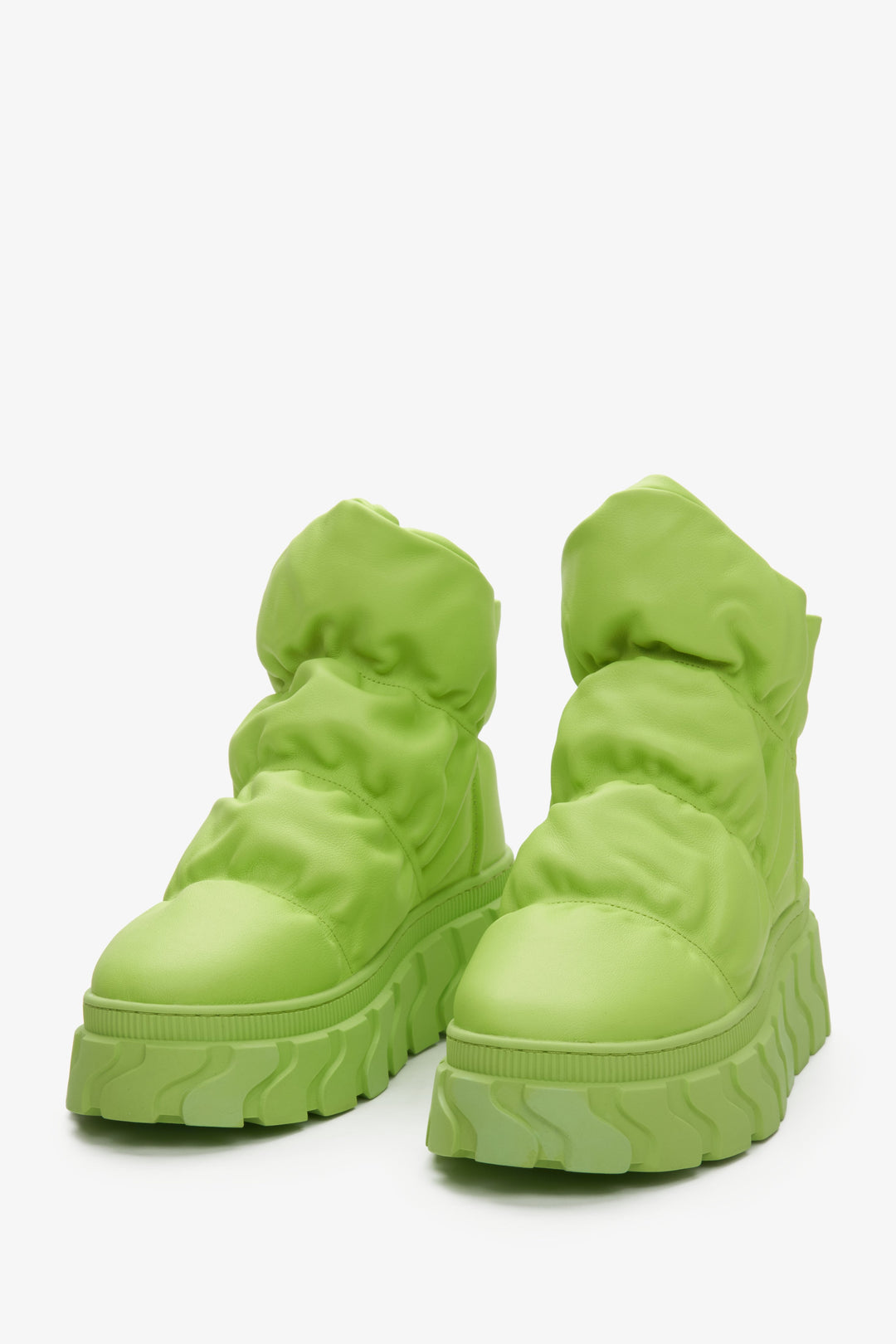 Green leather snow boots with fur lining Estro.