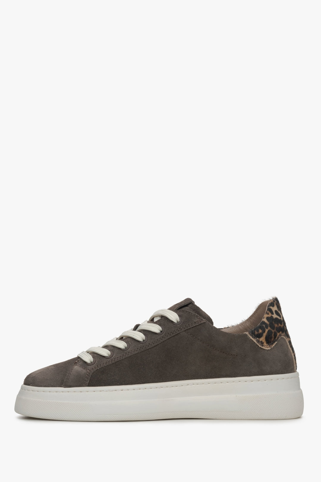 Grey velour women's sneakers Estro - side profile of the shoe.