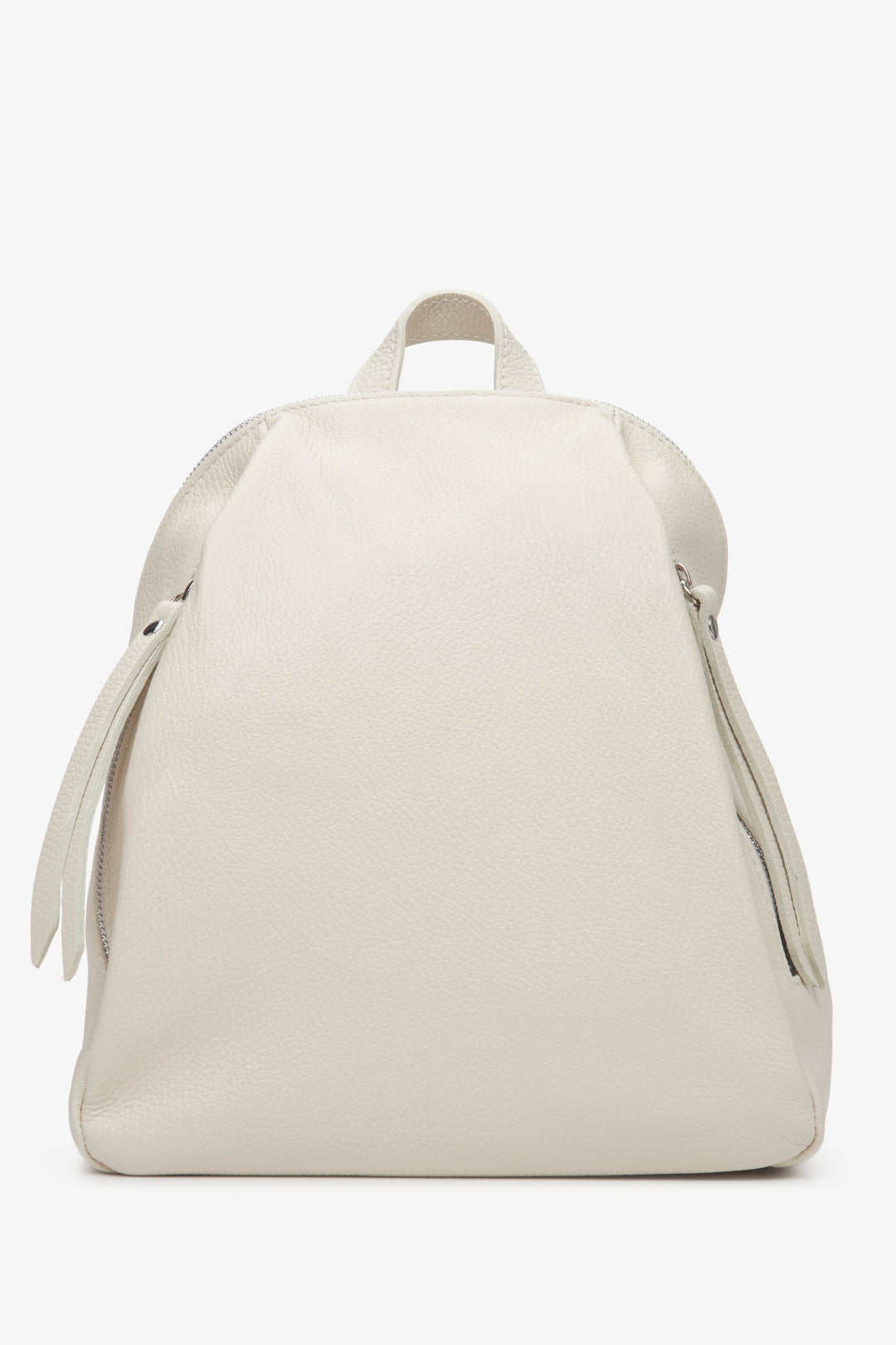 Women's light beige leather backpack with silver accents Estro - reverse.