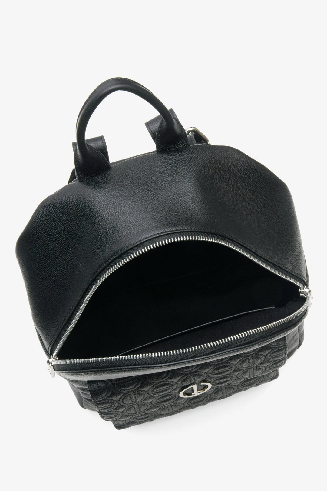 Women's black Estro backpack - close-up on interior.
